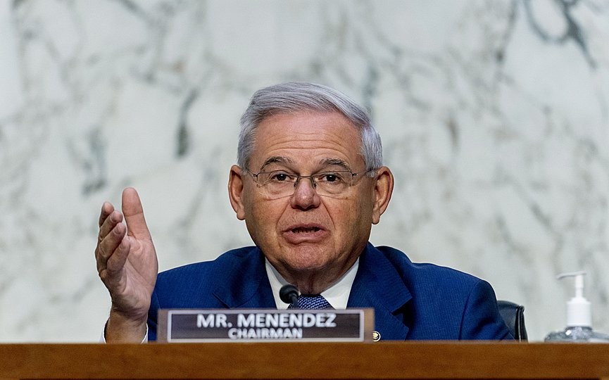 Φωτιές: Έκκληση Μενέντεζ σε Μπάιντεν για περαιτέρω βοήθεια προς την Ελλάδα