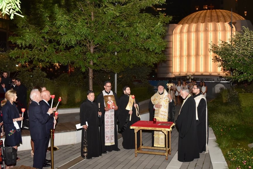 lighting-st-nicholas-shrine-img-2584_19_423626_type13283