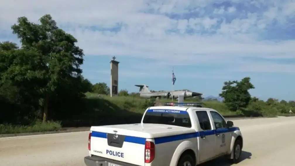 Συνελήφθη στην ελληνοαλβανικη μεθόριο γιατι μετέφερε τσίπουρο και λάδι