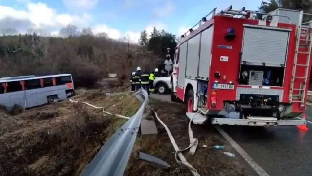 Βουλγαρία: Οκτώ Έλληνες ελαφρά τραυματίες σε σύγκρουση λεωφορείου με φορτηγό