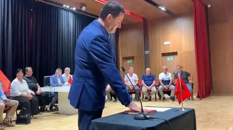 Ορκίστηκε ο Βαγγέλης Τάβος -  Δεν θα είμαι ο πρώτος πολίτης, αλλά ο πρώτος υπηρέτης της Χιμάρας!