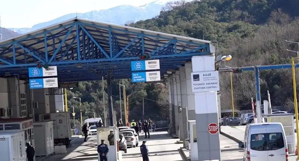 Συλλήψεις φυγόποινων στην Κακαβιά  