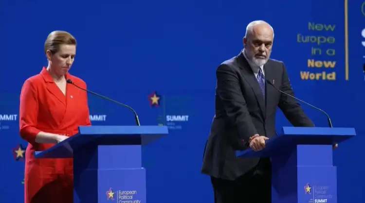 Διεύρυνση της ΕΕ με όρους αξιοκρατίας – Μήνυμα Frederiksen και δέσμευση Ράμα για το 2027