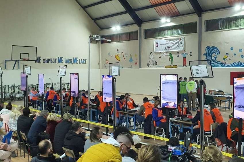 Νίκη του ΣΚ στις επαναληπτικές εκλογές 5 δήμων - Ιστορικά χαμηλή συμμετοχή των ψηφοφόρων