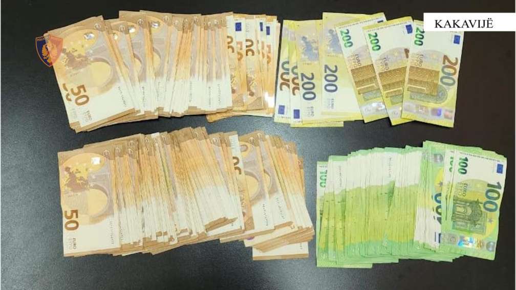 Κατασχέθηκαν 22.250 ευρώ αδήλωτα στην Κακαβιά