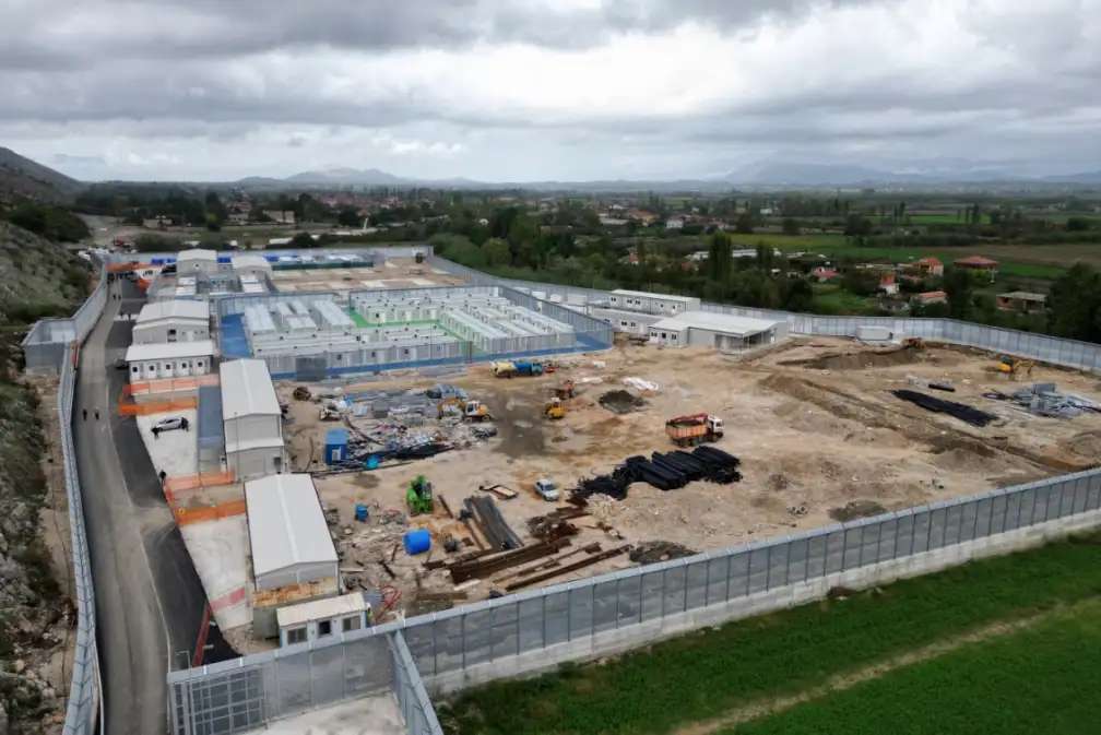 Αλβανία: 20 κέντρα υποδοχής μεταναστών σε διαδρομή που οδηγεί προς την Ελλάδα