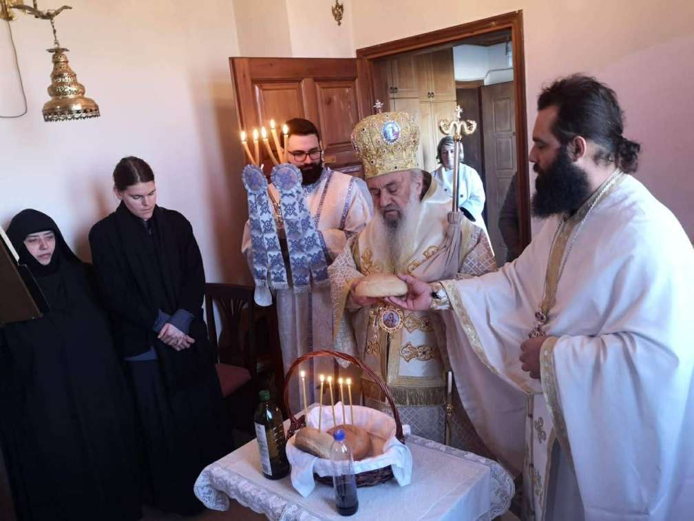 Θυρανοίξια του ναού της Σκήτης της Αγίας Άννης στο Αργυρόκαστρο-101958_1