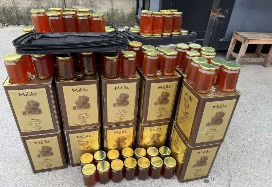 Μπλόκο σε 1 τόνο μέλι στα ελληνοαλβανικά σύνορα 