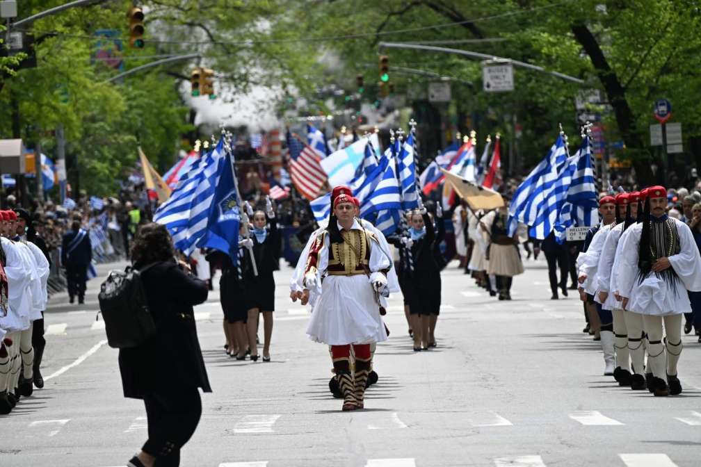 ΗΠΑ: Με λαμπρότητα διεξήχθη η παρέλαση της ελληνικής ομογένειας στην καρδιά του Μανχάταν για την επέτειο της εθνικής παλιγγενεσίας